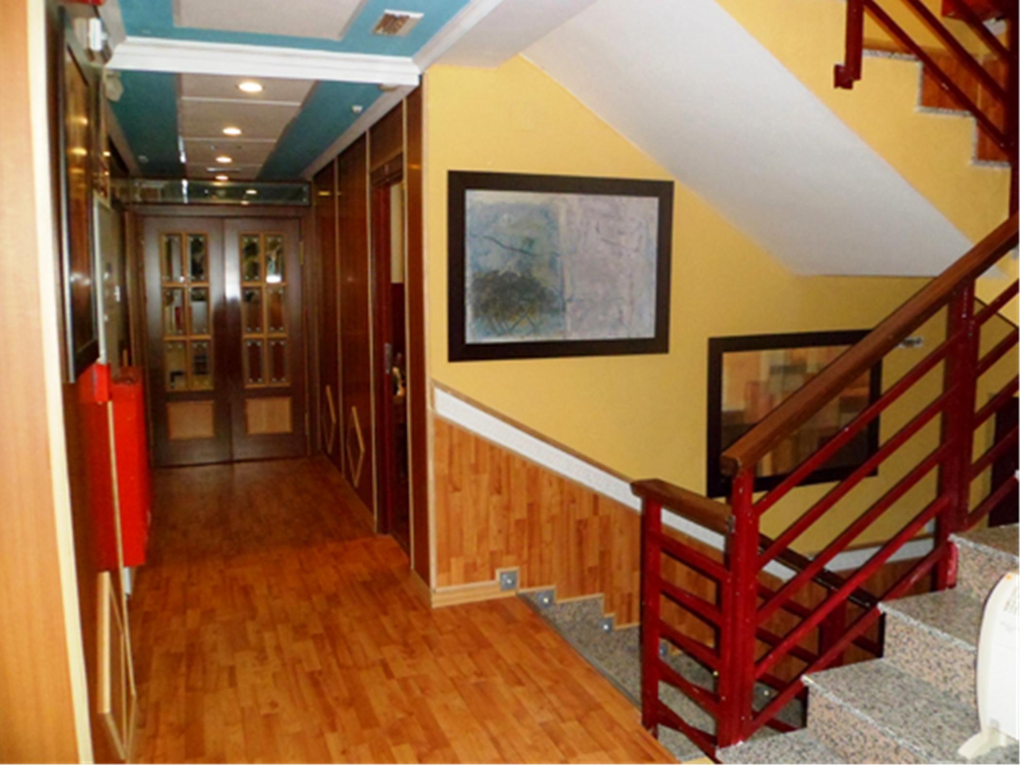 Auto Check In Hotel Las Nieves Jaca Exterior photo